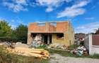 Apartament cu 3 camere în Tractorul - 17