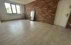 Apartament cu 3 camere decomandat în Onești - 1
