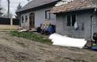 Vand Casa in localitatea Ghiri?u Roman, 3 camere, 10 arii curte - 2