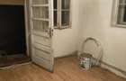Vanzare s-au inchiriere casa in zona 7 Noiembrie - 5
