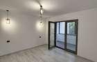 Apartament cu 3 camere decomandat în Florilor - 9