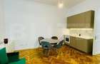 Apartament cu 3 camere semidecomandat în Central - 5