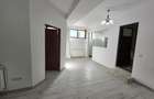 De vanzare apartament 2 camere - 3