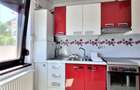 Apartament cu 2 camere decomandat în Km 5 - 18