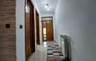 Duplex cu 6 camere cu Canalizare în Central - 4