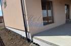 Casă individuală cu 4 camere cu Canalizare în Exterior Est - 2