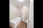 Apartament cu 3 camere decomandat în Titan - 9
