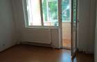 Vand apartament 3camere,Et2,Micro17 - 6