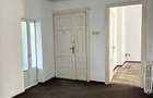 Apartament cu 4 camere decomandat în Central - 1