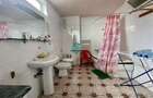 Casă cu 8 camere cu Teren 254 Mp în 7 Noiembrie - 10