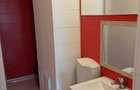 Inchiriez apartament 4 camere zona Nufarul - 2