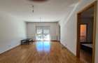 Apartament cu 3 camere semidecomandat în Chitila - 2