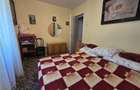Apartament cu 3 camere semidecomandat în Central - 1