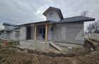 Casa frumoasa cu 3 camere in Ciurbesti - 13