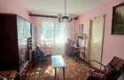 Apartament 3 camere situat in Zona KM 4-5