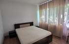Inchiriez apartament mobilat, situat pe Bulevardul Carol, aproape de Universitate, la etajul 4/7 - 9