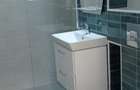 Garsoniera cetate, direct proprietar