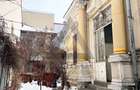 Casă individuală cu 6 camere cu Teren 200 Mp în P-ța Victoriei - 1