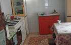 Vand proprietate la tara