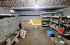 Casa renovata, 2 corpuri de cladire + anexe, 1331 mp teren, Paclisa