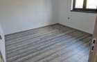 Casă cu 4 camere cu Teren 1800 Mp în Bârsoiu