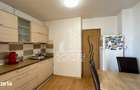 Apartament de vanzare cu 3 camere, decomandat, zona Soarelui