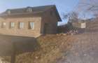 Vand casa in Moldovita