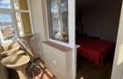 De vanzare: Apartament cu 3 camere ,2 holuri,bucatarie ,baie si balcon (70 mp) Piatra Neamt, Str. Darmanesti