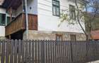 Casa tradi?ionala cu livada ?i vedere panoramica Atia, langa Sovata | 2.054 mp teren intravilan