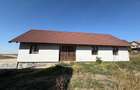 Casa individuala , 4 camere, garaj, terasa curte 500 mp, Sura Mare