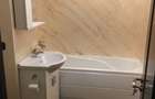 Ofer spre inchiriere apt.doua camere ,zona nord