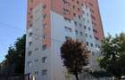 Vand sau schimb apartament cu 3 camere - 1
