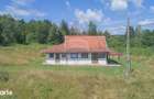 Casa de vacan?a la poalele Mun?ilor Fagara? | Teren 8.000 mp | - 6