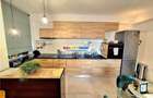 Ap.2 cam + terasa + curte + boxa+ loc parcare subteran Perla Residence