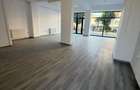 Spatiu comercial, 100 mp, zona centrala din Filiasi cu deschidere in R - 4