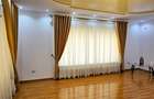Proprietate Piatra Neamt - Vila cocheta prevazuta cu terasa, garaj si teren - 1