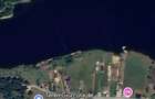 Teren Intravalian langa lac