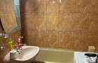 OPORTUNITATE! Apartament 3 camere,2 bai,decomandat,central,de vanzare - 1
