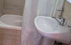 Vanzare Apartament 3 camere , etaj 1, Micro 8, Târgoviște