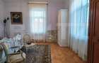 Cladire istorica, apartament 2 dormitoare, decomandat, zona Sinaia - 2