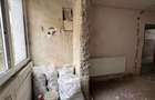 De vanzare apartament 3 camere si balcon, 70mp, zona buna, pret 55000e