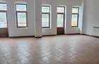 Vand spatiu comercial ultracentral str. Cuza Voda - 1
