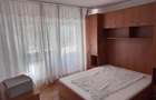 Inchiriez apartament 3 camere, decomandat - 2