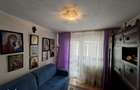 Se vinde apartament 3 camere , situat in Bacau str.Republicii - 4