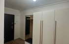 De inchiriat apartament 3 camere, bloc nou - 4