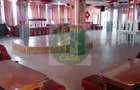 Spațiu comercial, de 2,000 mp, în Roman - 2