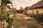 Casă cu 4 camere cu Teren 979 Mp în Central