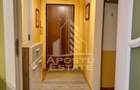 Apartament cu 3 camere, 2 balcoane, 2 bai,etaj intermediar, - 9