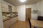 Apartament cu 3 camere, decomandat, 65 mp utili, etaj 4 cu acoperis - - 4