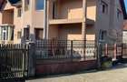Casă cu 4 camere cu Teren 600 Mp în Vața de Jos - 1